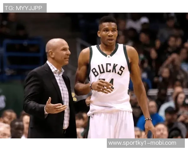 克莱赞弗拉格勇敢挑战字母哥展现无畏精神令人钦佩 克莱赞弗拉格勇敢挑战字母哥展现无畏精神令人钦佩